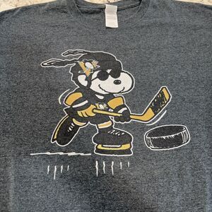 RARE Snoopy Pittsburgh Penguins Men's Xl shirt Hockey‎ Nhl Ice sports peanuts